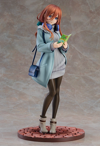 [ONHAND] GOOD SMILE COMPANY 1/6 Scale Miku Nakano: Date Style Ver. - The Quintessential Quintuplets